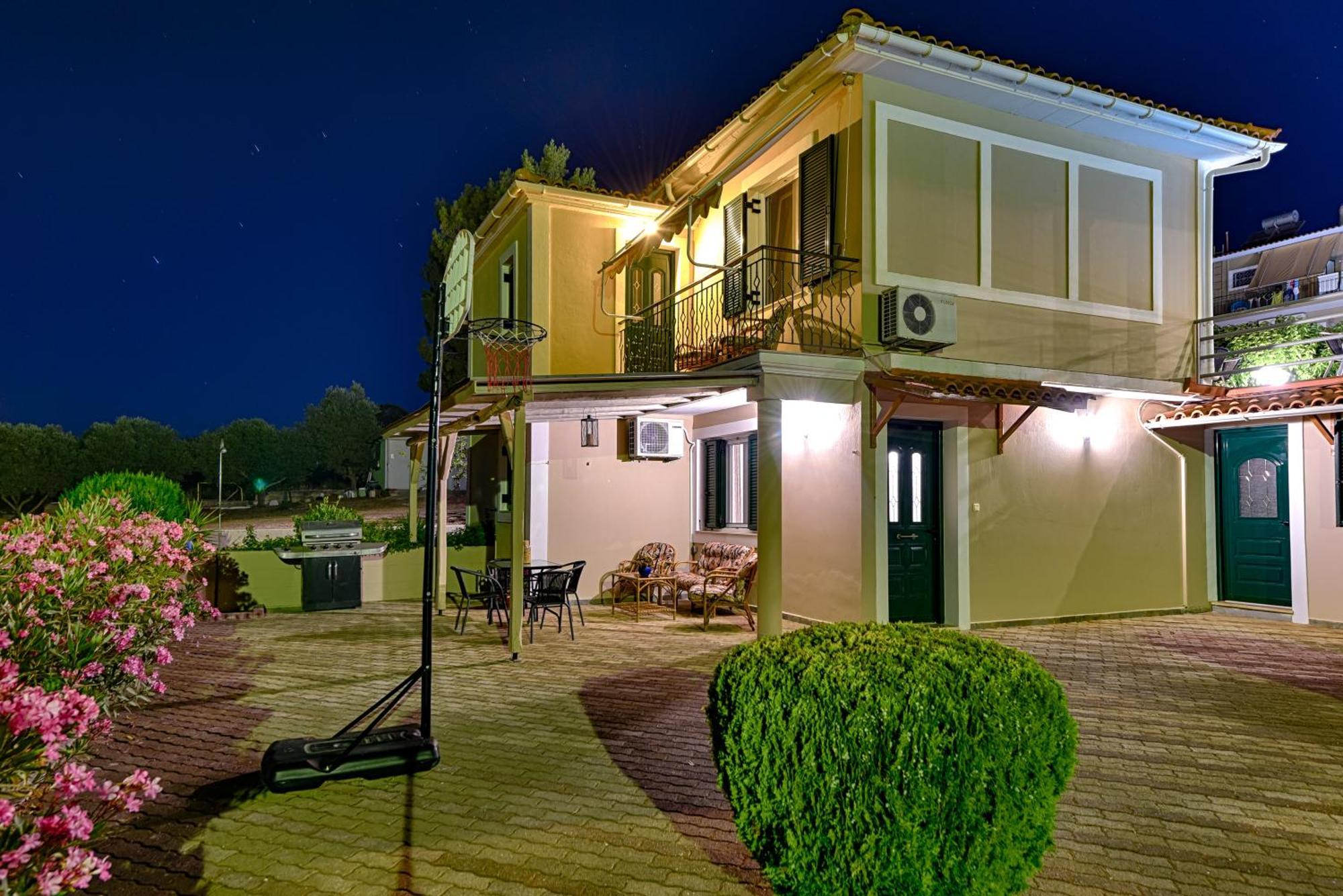 Ionis Hotel Troianata Habitación foto